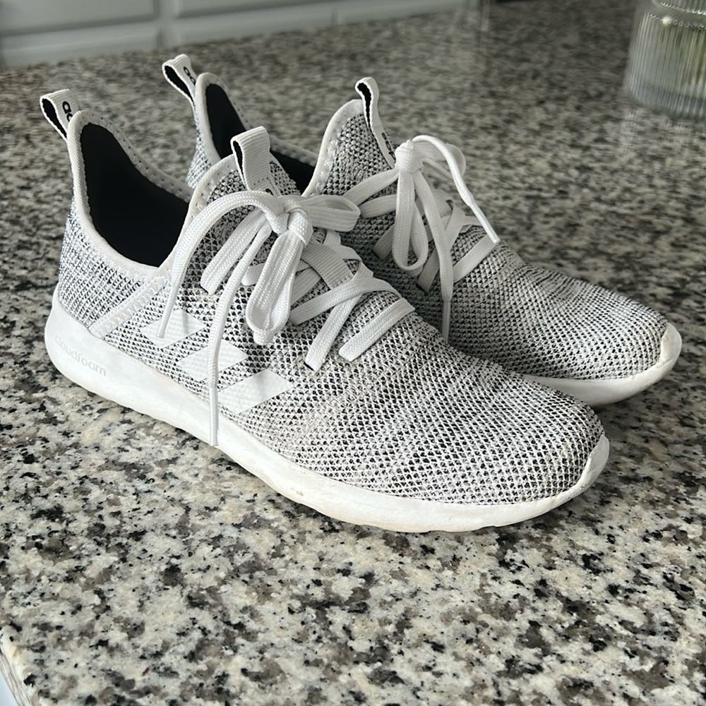 Whit/Gray Adidas Cloudfoam Shoes Size 7